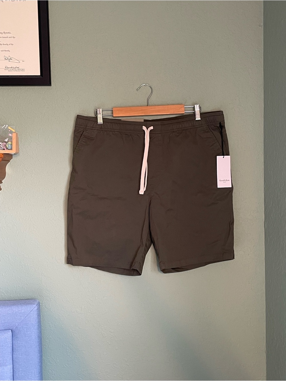New Men’s Goodfellow & Co Everyday Chino Khaki Shorts Size L Green
